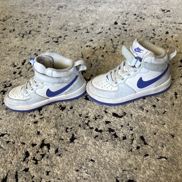 Girls High Top Air Force 1 - Picture 1 of 4